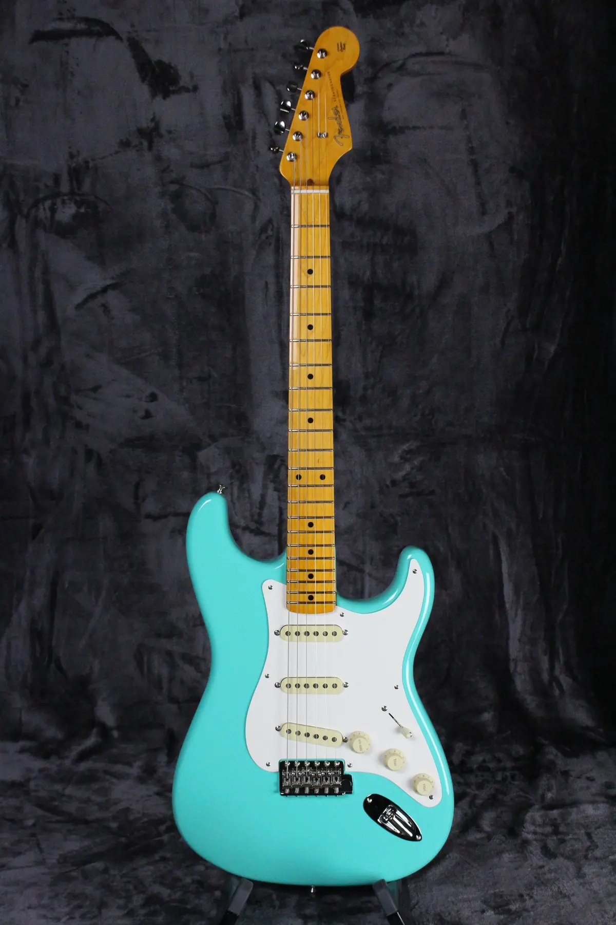2022 Fender American Vintage Ii 1957 Stratocaster 1