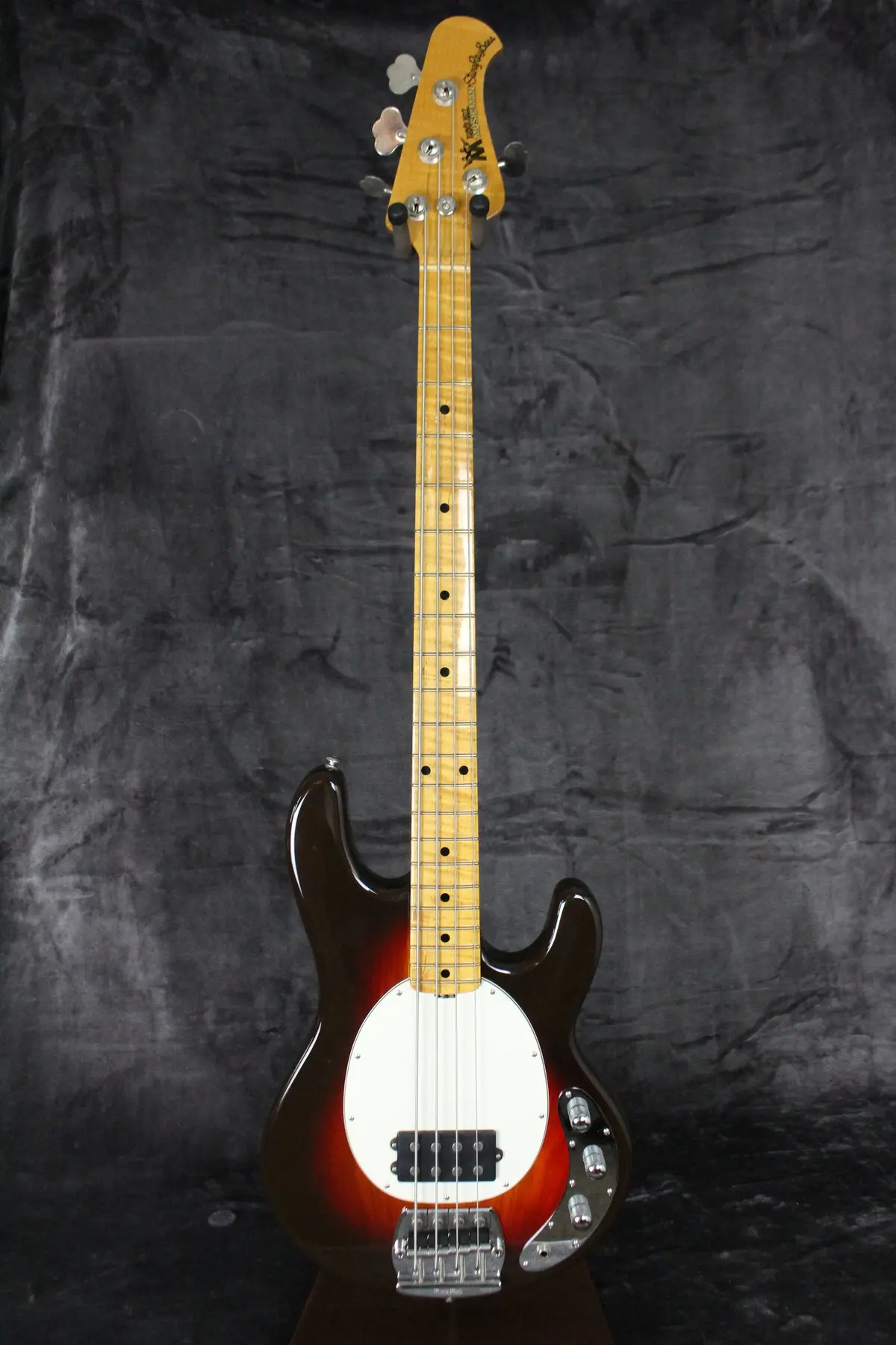 2011 Ernie Ball Music Man Stingray Classic 2 Retroburst 1
