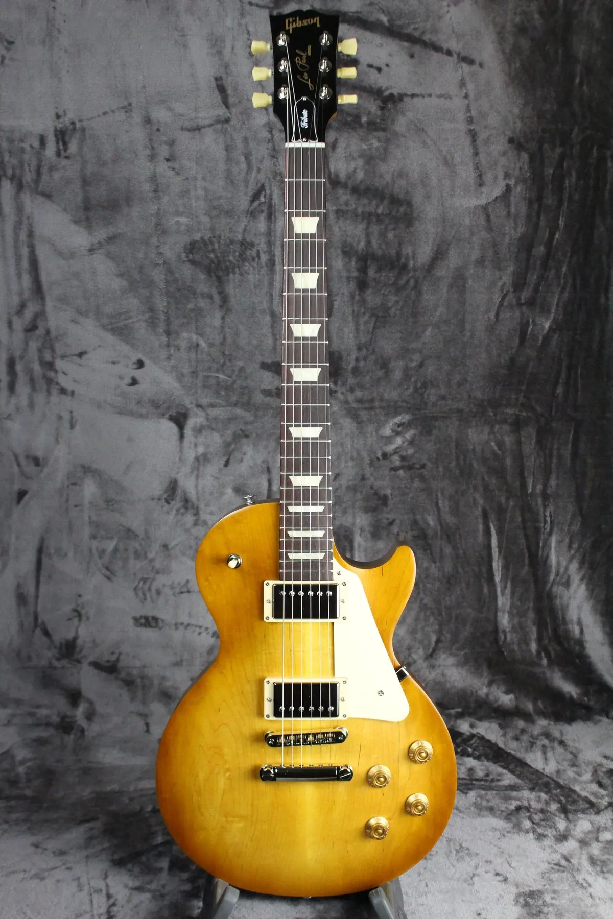 2022 Gibson Les Paul Tribute 1