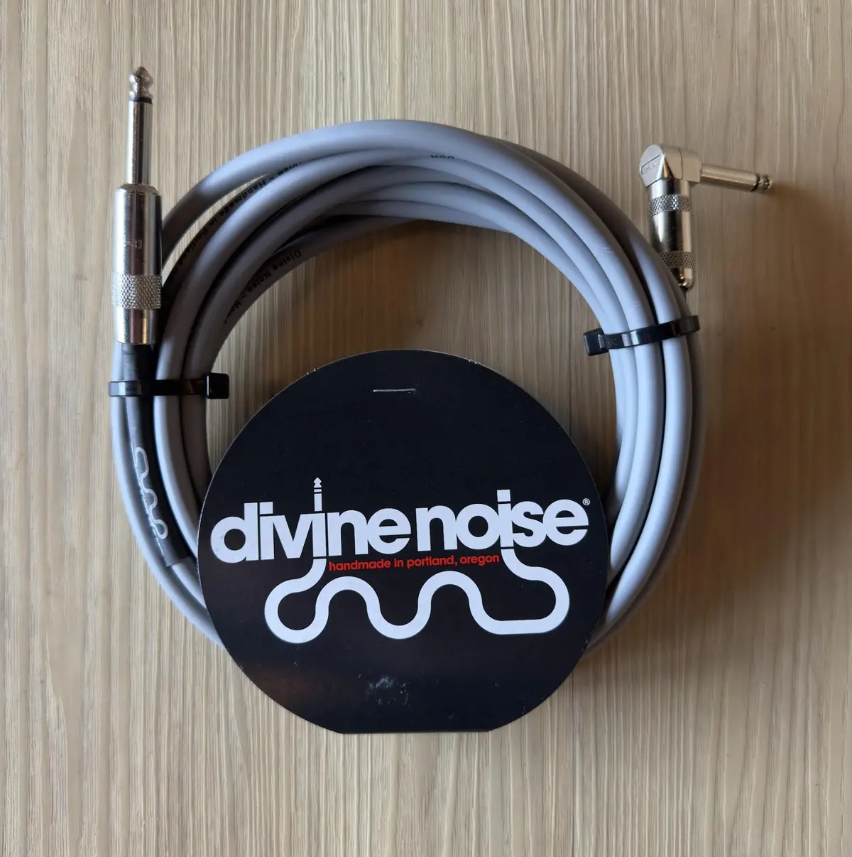 Divine Noise 15Ft Instrument Cable S-R Grey *Free Shipping In The Usa* 1