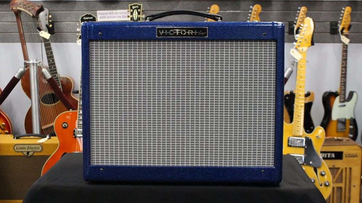 Victoria Vicky Verb Jr Combo 1
