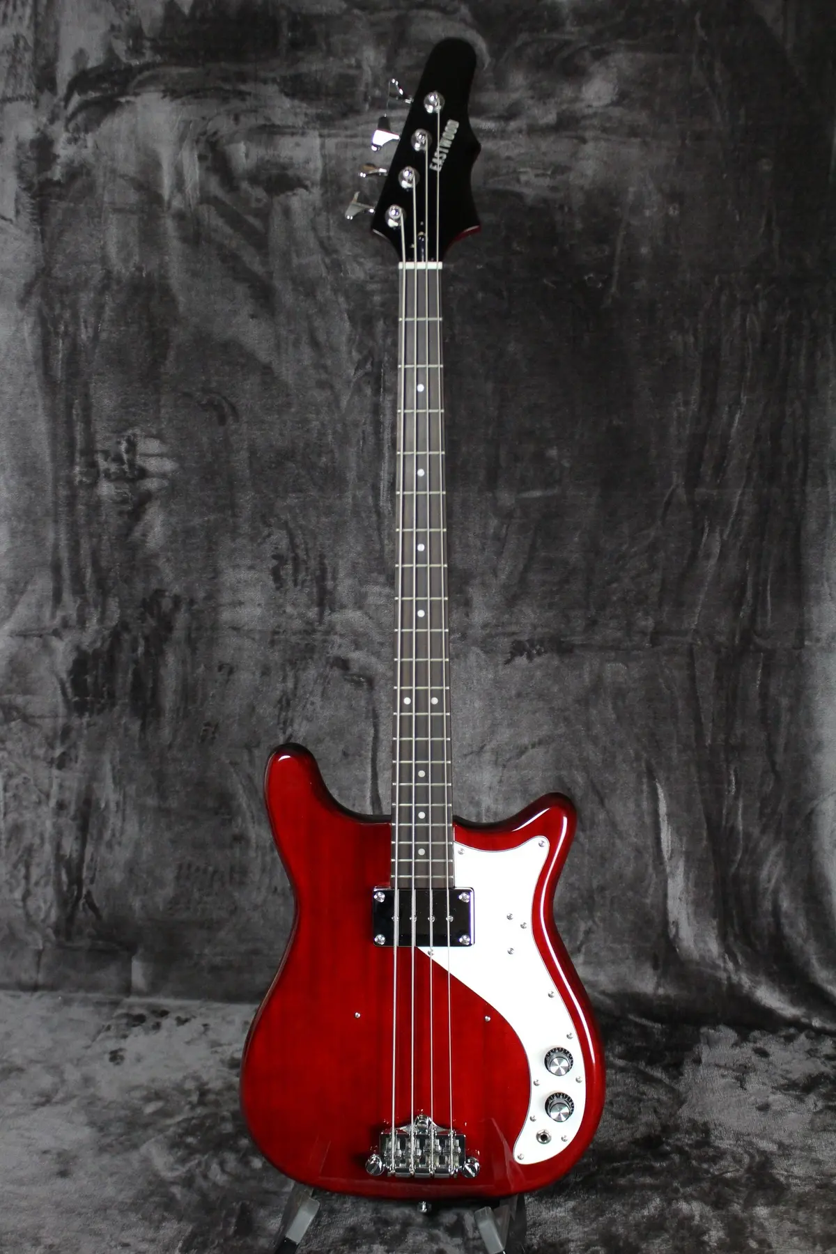 Eastwood Newport Bass 1