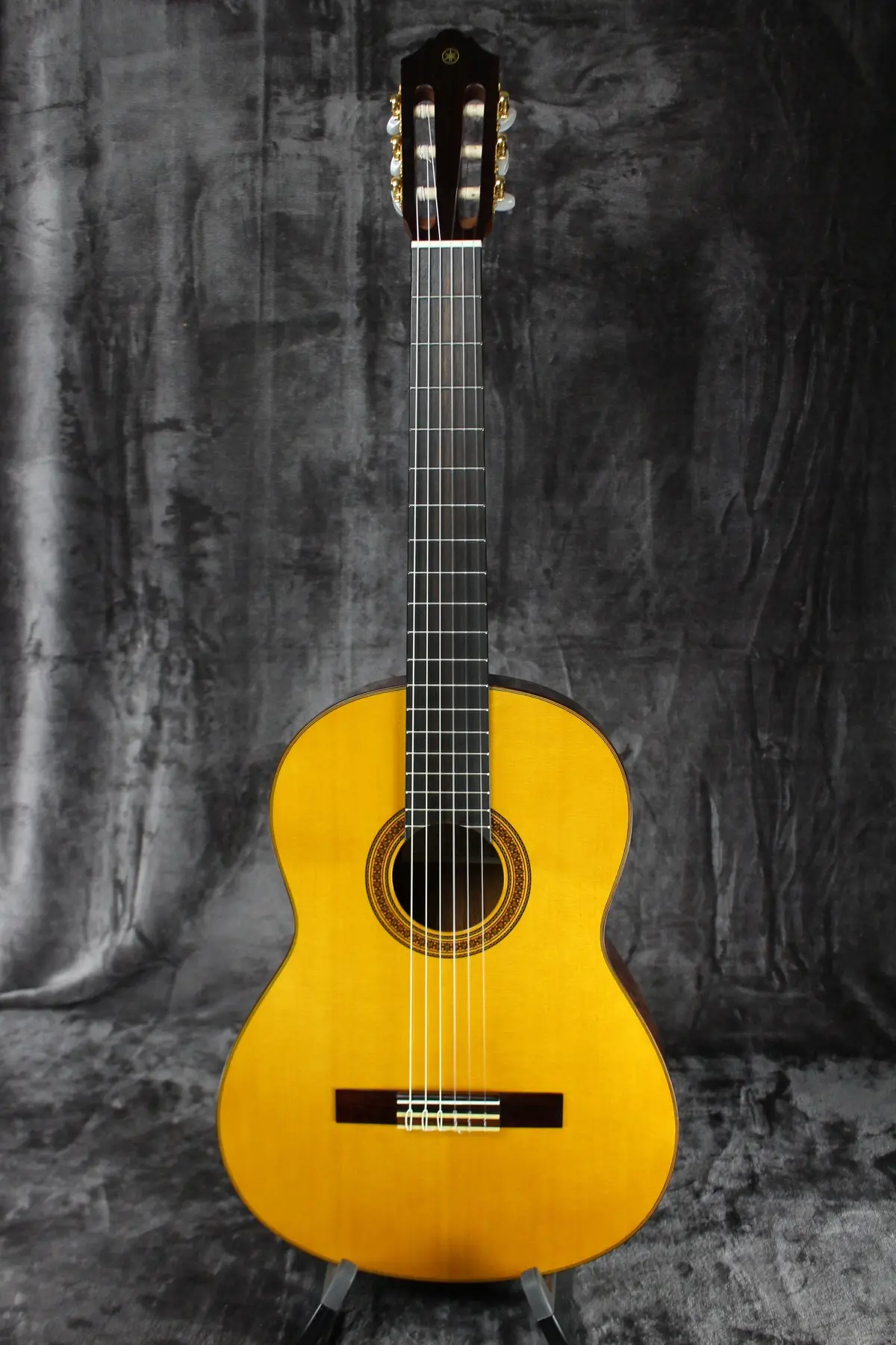Yamaha Cg162s Classical 1