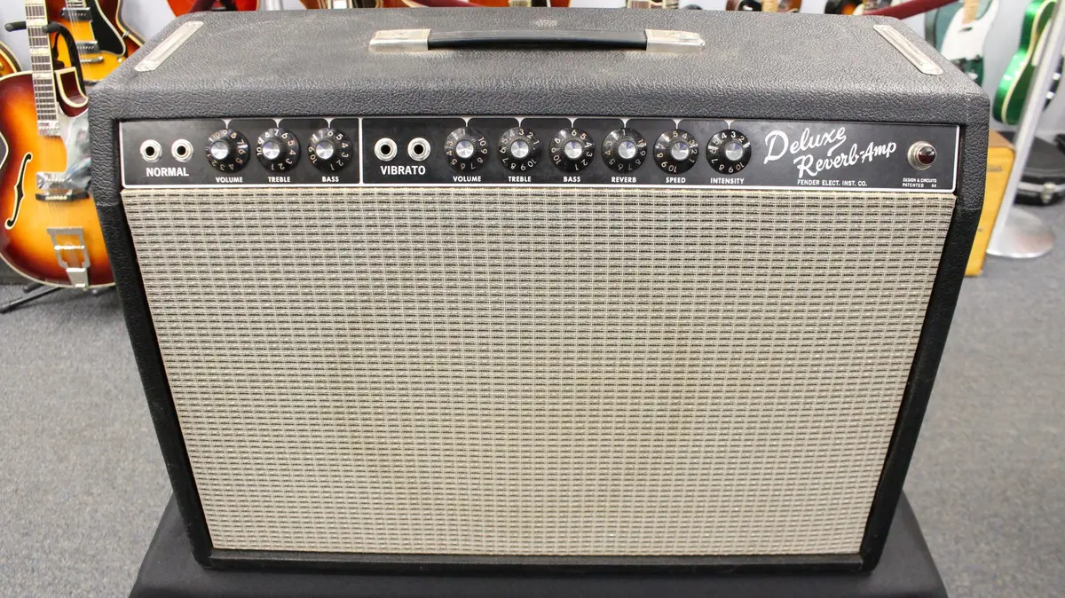 Fender 1964 Deluxe Reverb Combo W/Cover 1