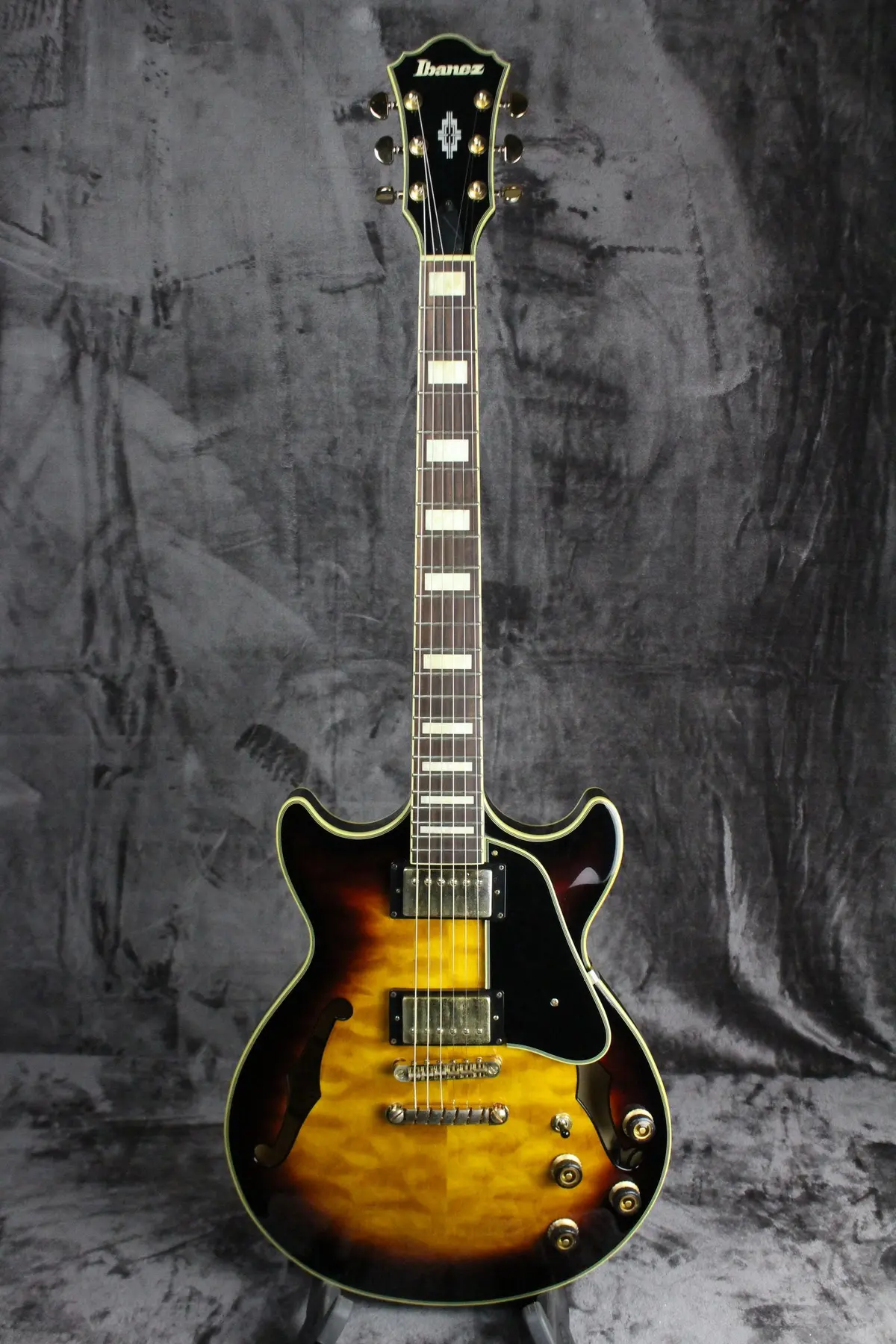 Ibanez Artcore Am93 1