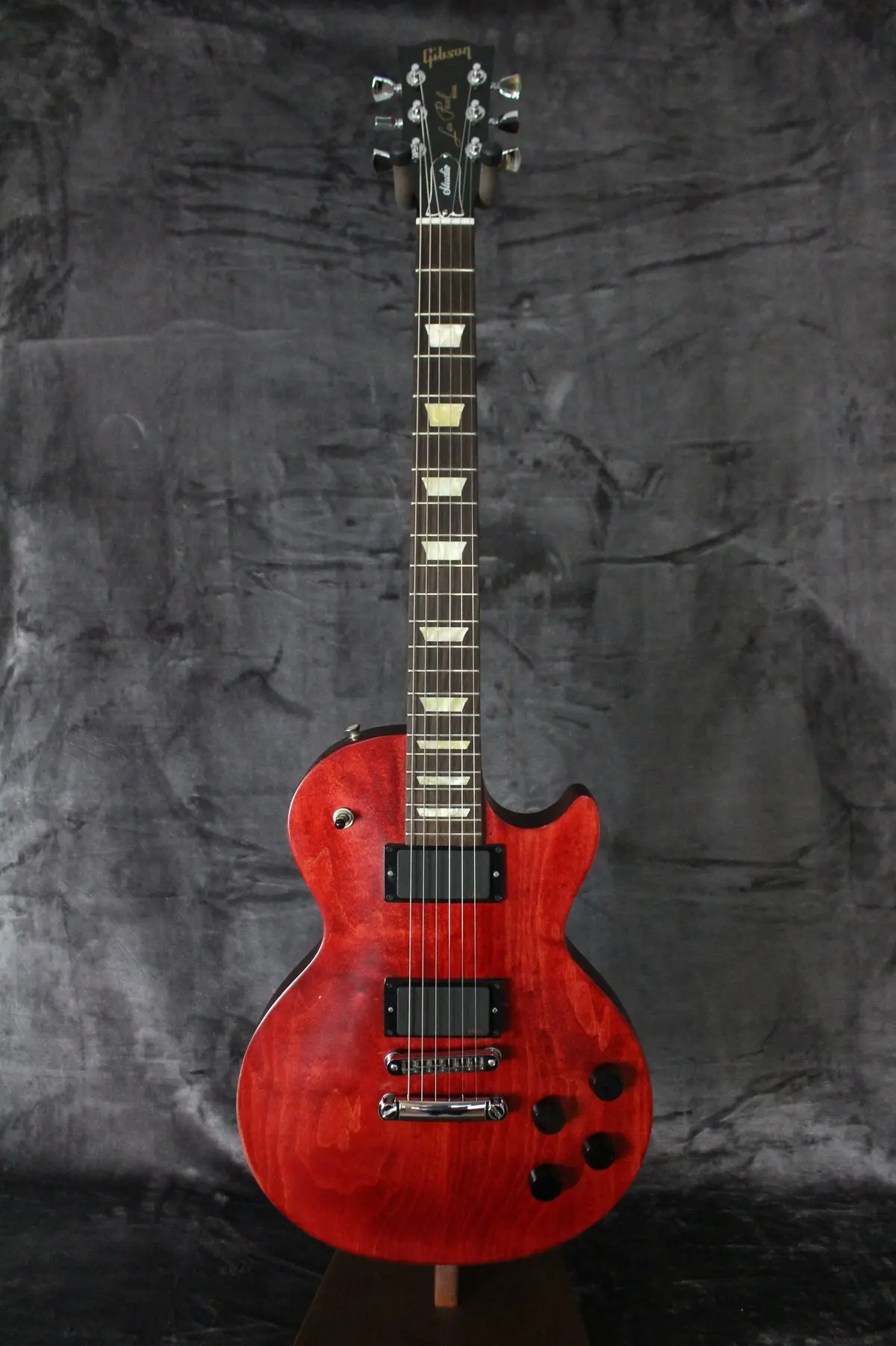 2011 Gibson Les Paul Studio Worn Cherry 1