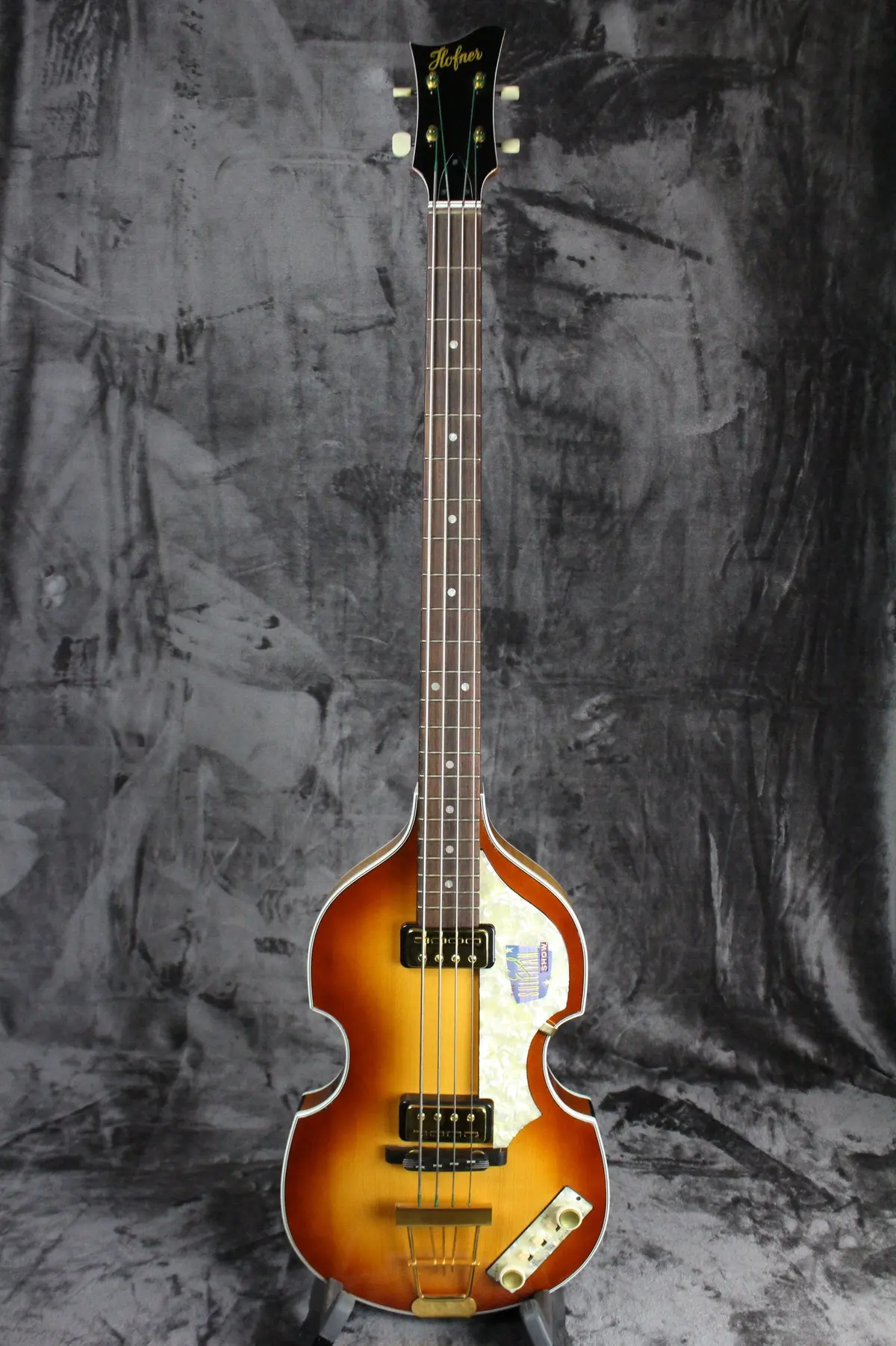 Hofner 500/1 Vintage '62 Ed Sullivan Show Limited Edition Bass 1