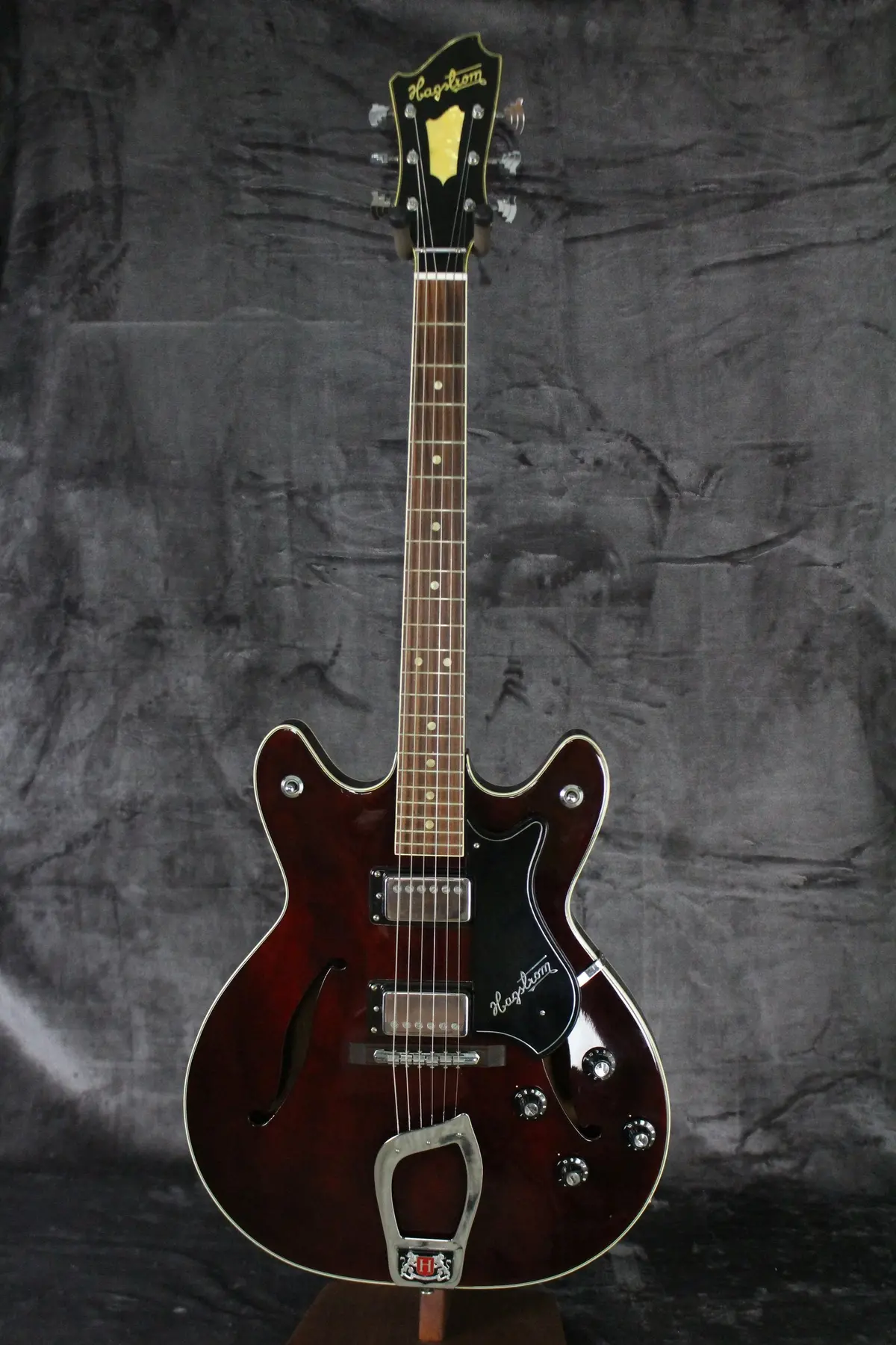 1974 Hagstrom Viking I N Wine Red 1