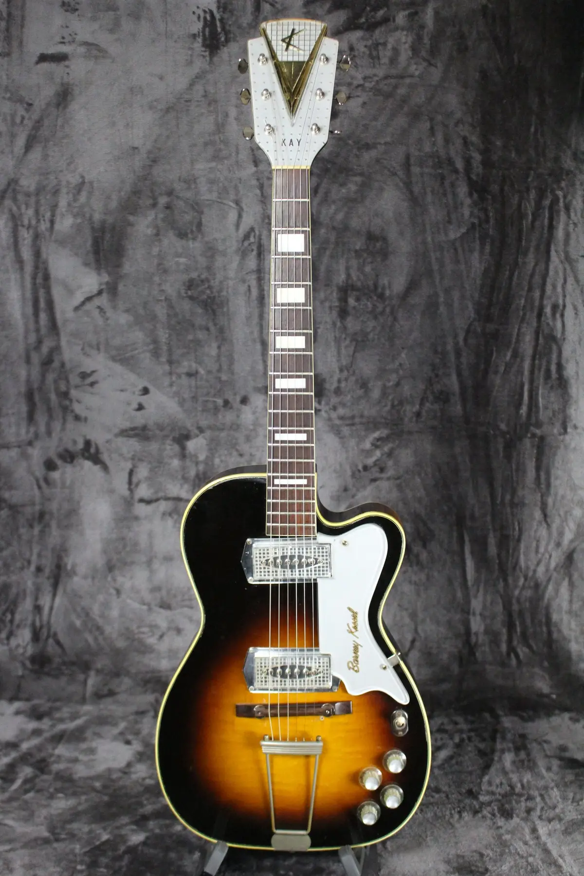 Kay Musical Instruments Barney Kessel Pro 1