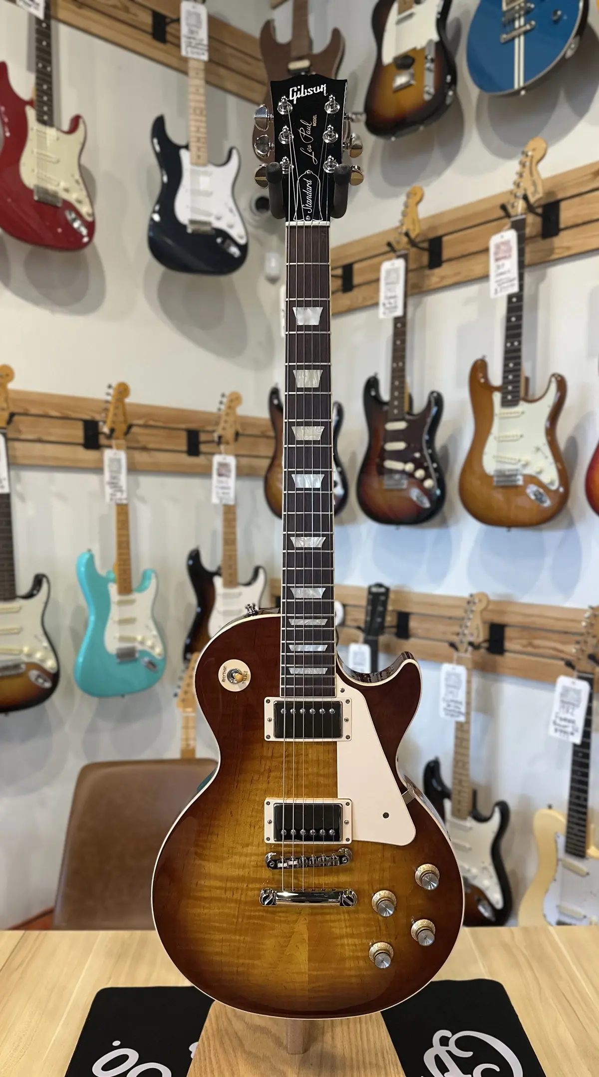2021 Gibson Les Paul Standard 60'S Bourbon Burst 1
