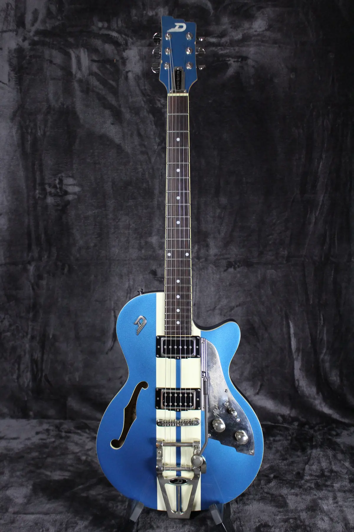 Duesenberg Starplayer Tv Mike Campbell Heartbreakers 30Th Anniversary 1