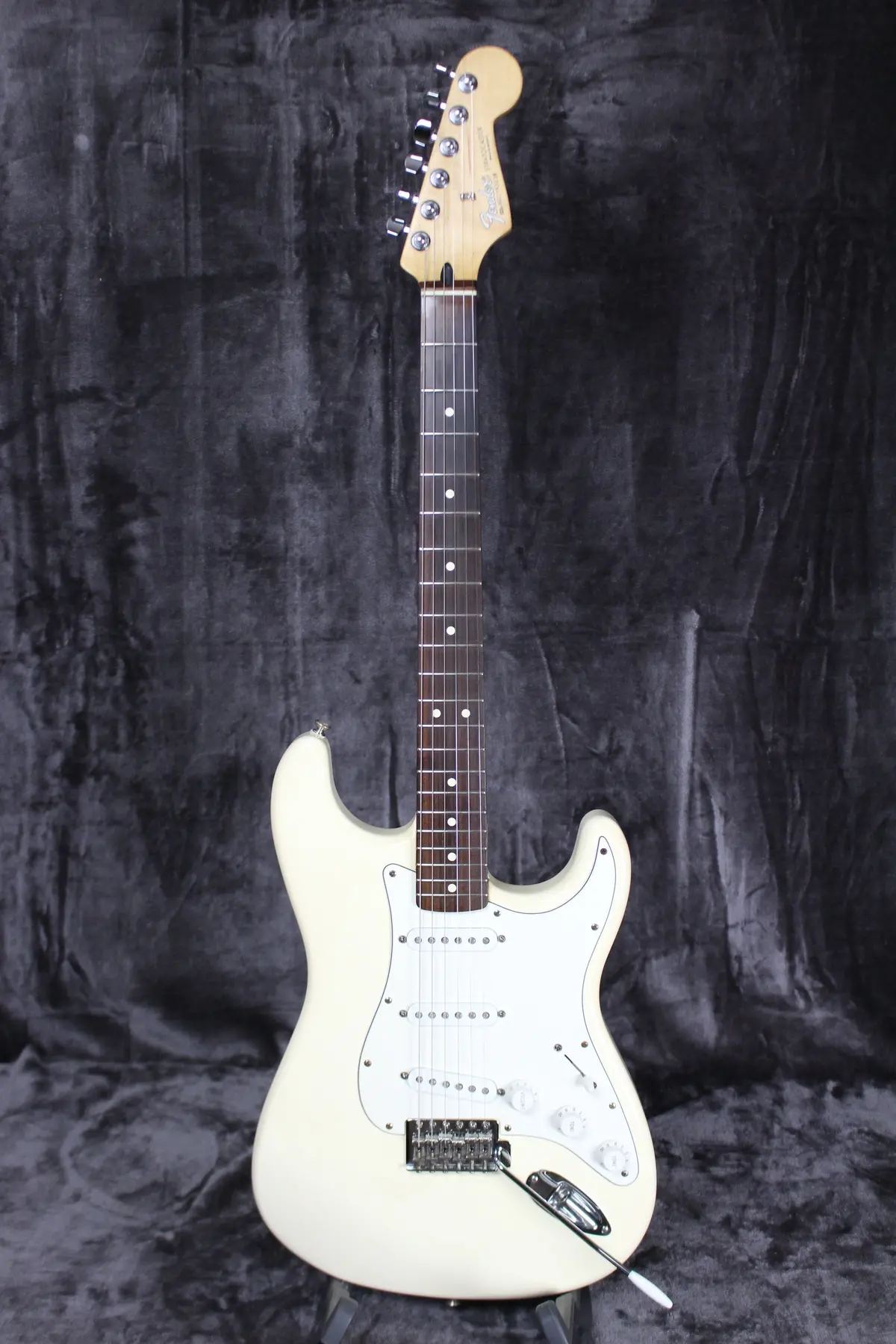 2002 Fender Standard Stratocaster Aged Arctic White 1