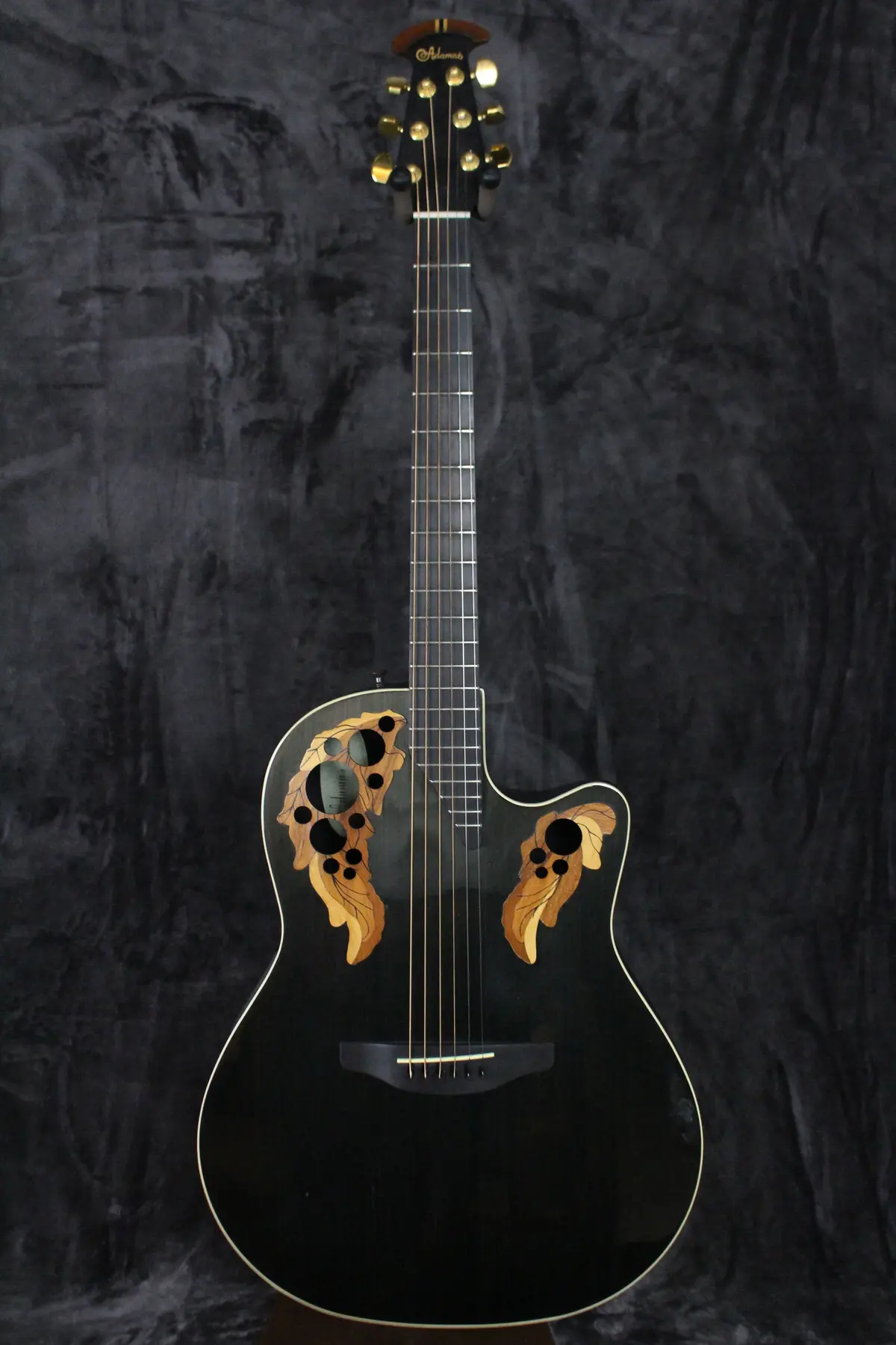 Ovation Adamas 1597 Carbon Fiber Top W/Ohsc 1