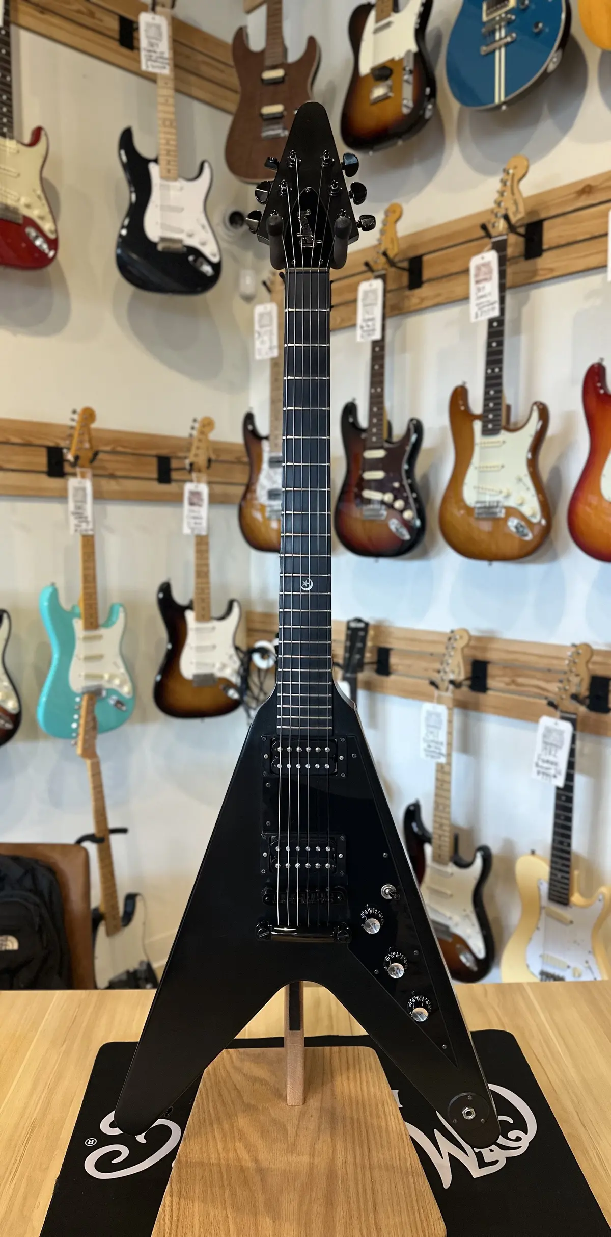 2001 Gibson Gothic Flying V 1