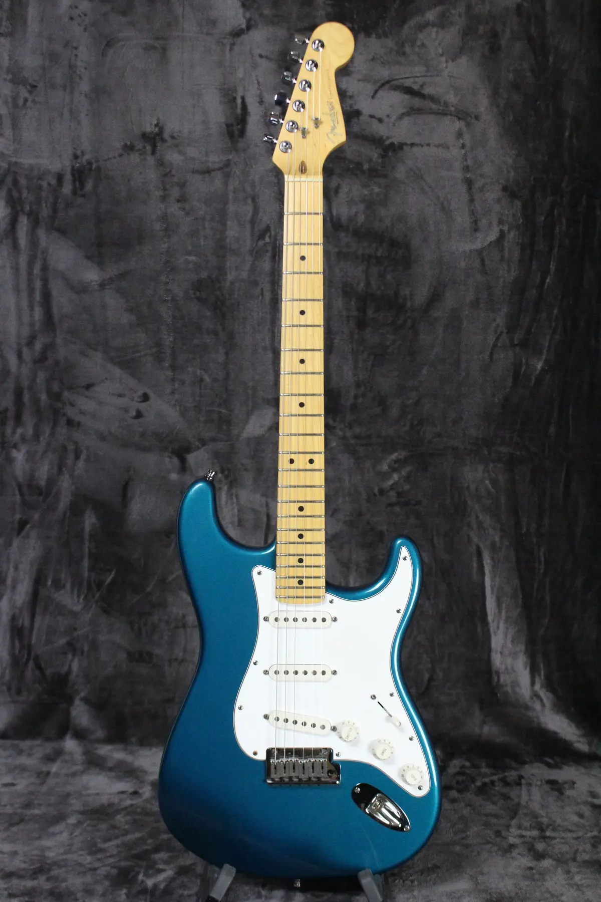 2000 Fender American Standard Stratocaster 1