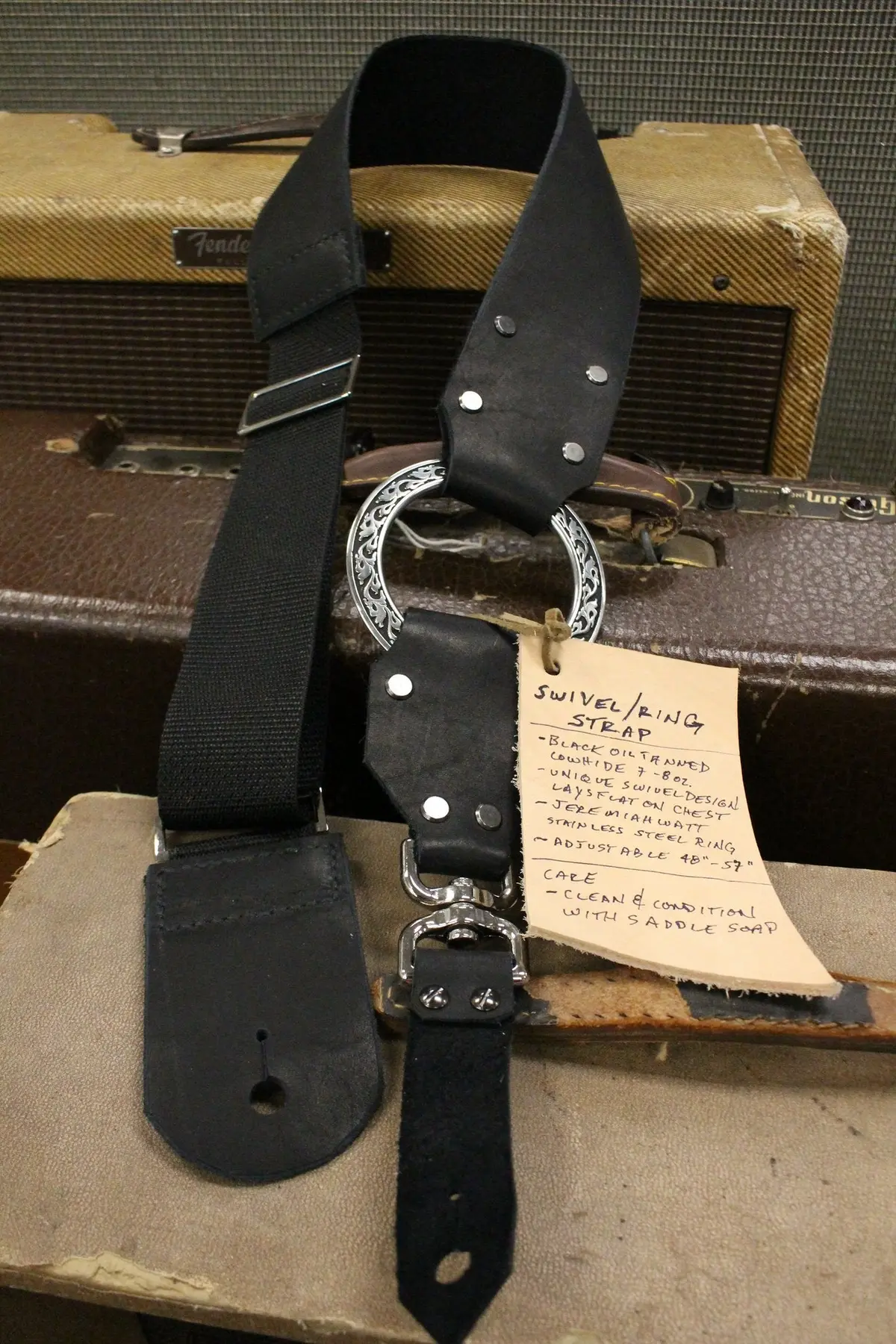Cheesecake Leathers Swivel/Ring Guitar Strap 1
