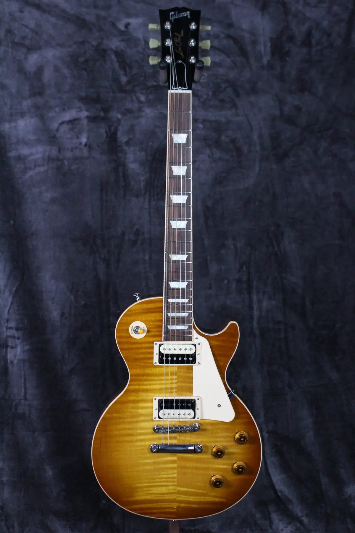 2018 Gibson Les Paul Traditional Honeyburst 1
