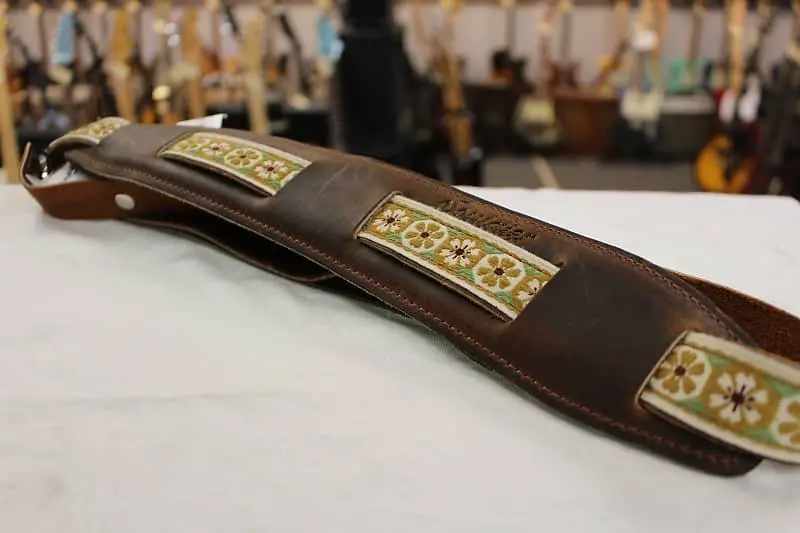 Souldier "Crocus" Leather Saddle Guitar Strap *Free Shipping In The Usa* 1