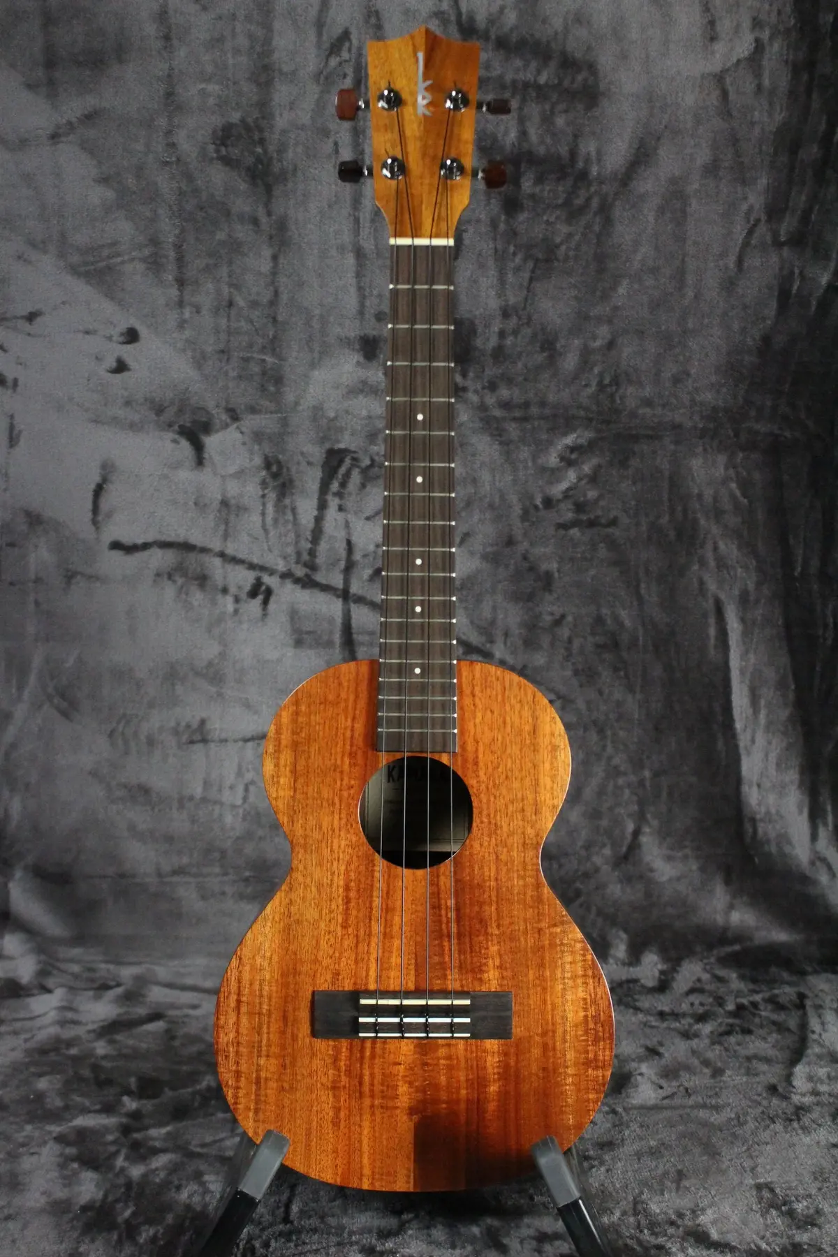 Kamaka Hf-3 Tenor 4-String Ukulele 1