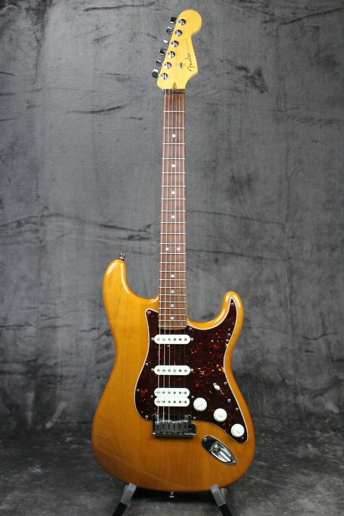 2010 Fender American Deluxe Stratocaster 1