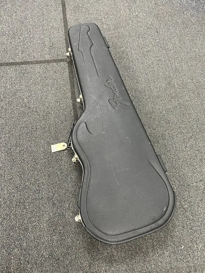 Fender Tele/Strat Hardshell Case *Free Shipping In The Us* 1