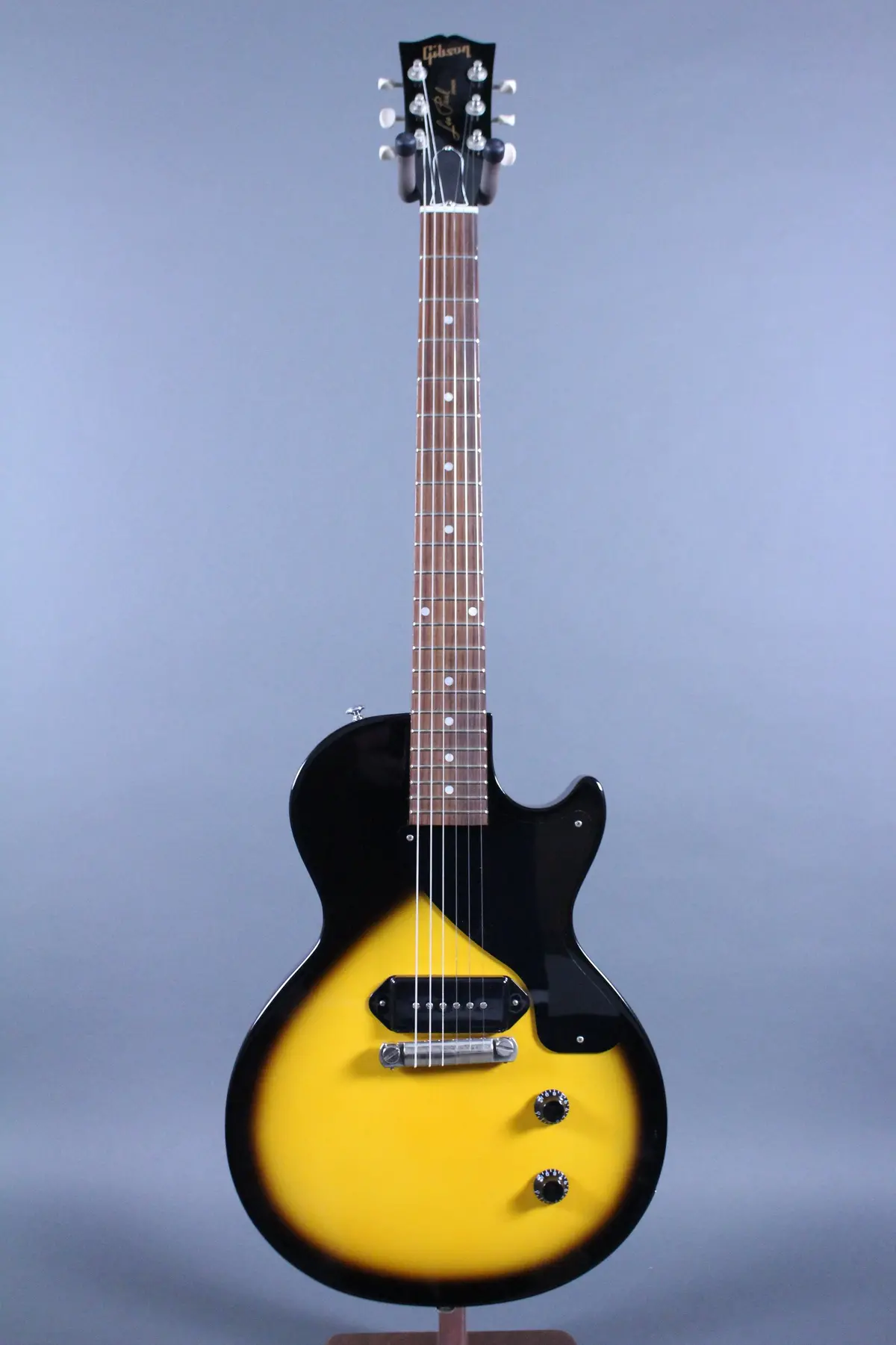 2021 Gibson Les Paul Junior Sunburst 1