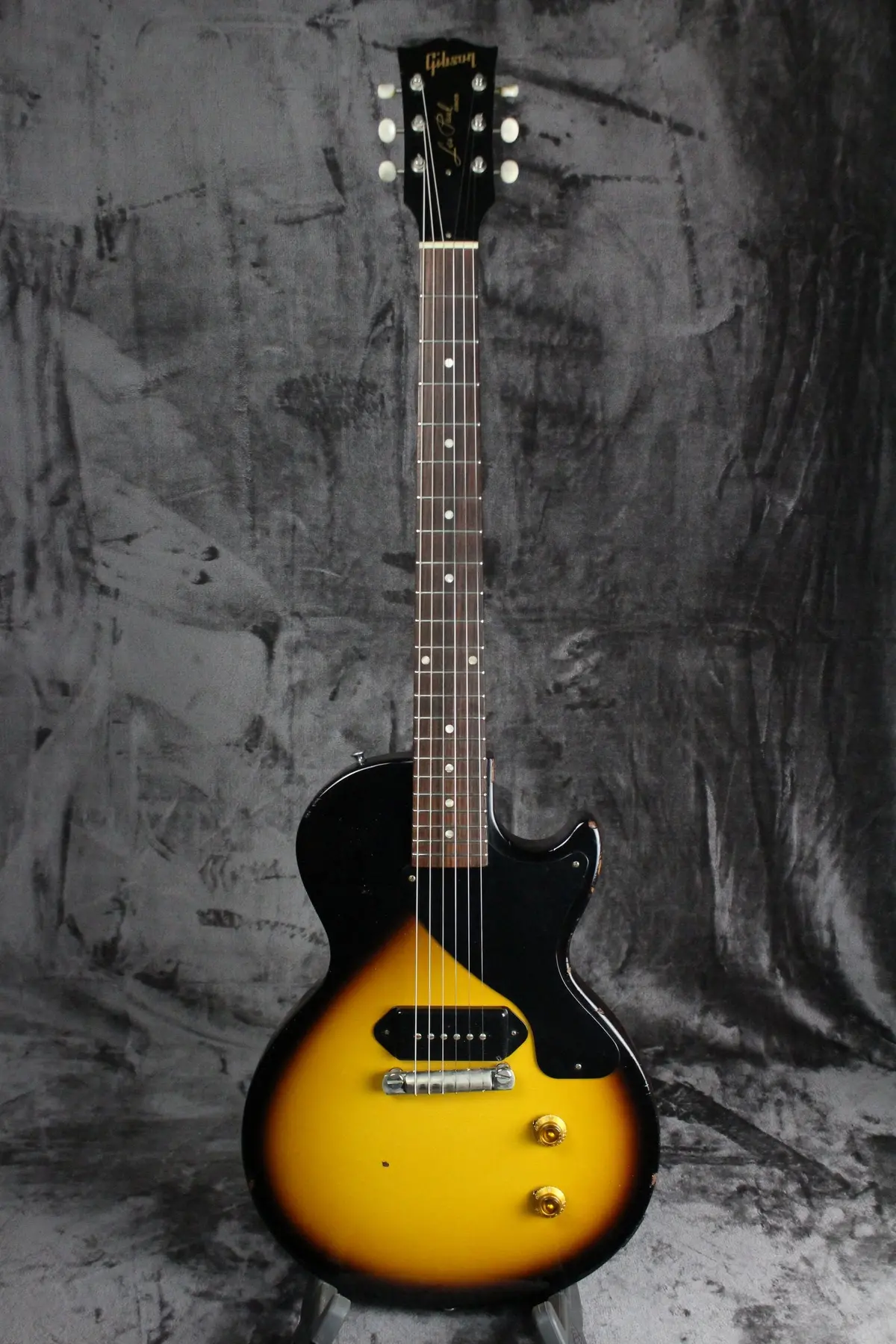 2019 Gibson Les Paul Junior Relic 1