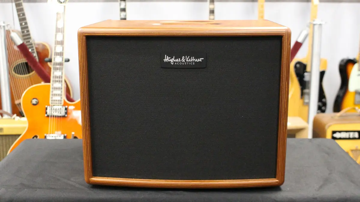 Hughes & Kettner Era1 Acoustic Combo W/Cover 1