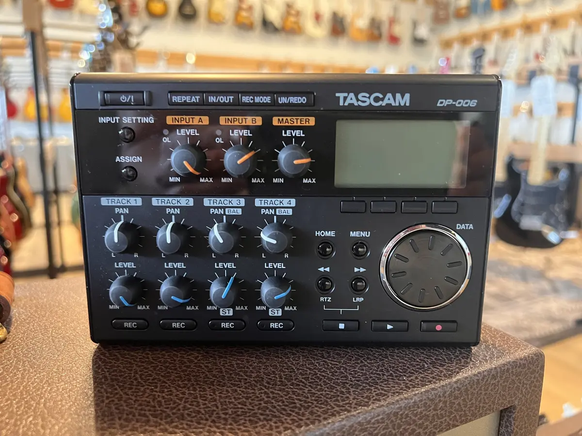 Tascam Dp-006 Pocket Recorder 1
