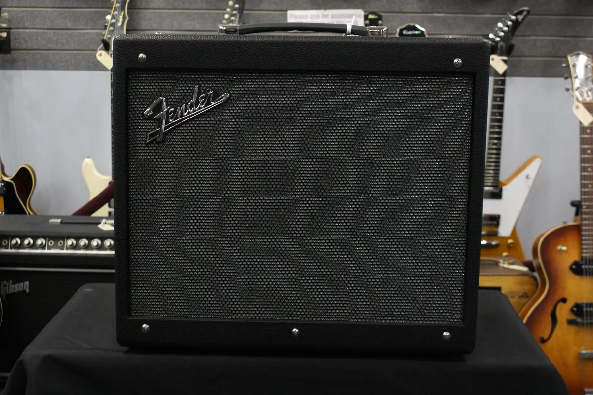 Fender Mustang Gtx50 Combo 1