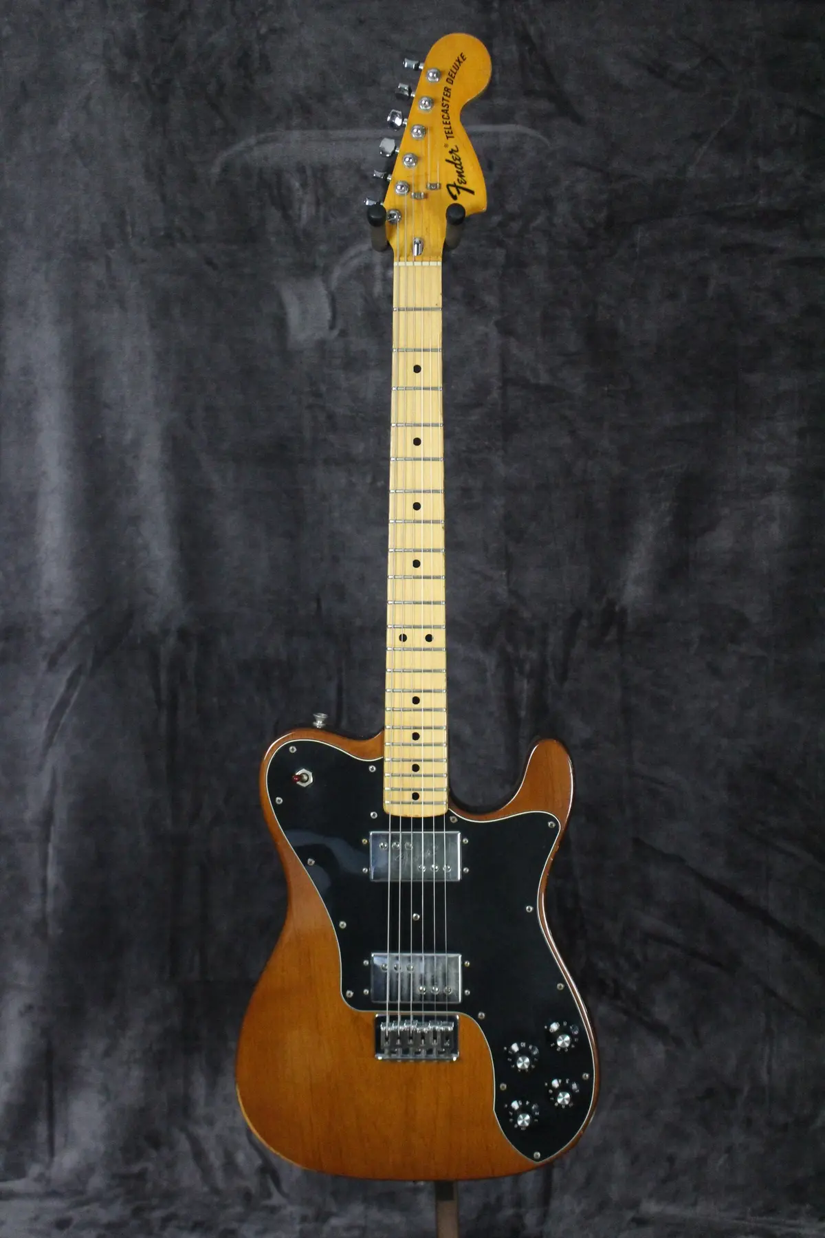 1973 Fender Telecaster Deluxe Walnut 1