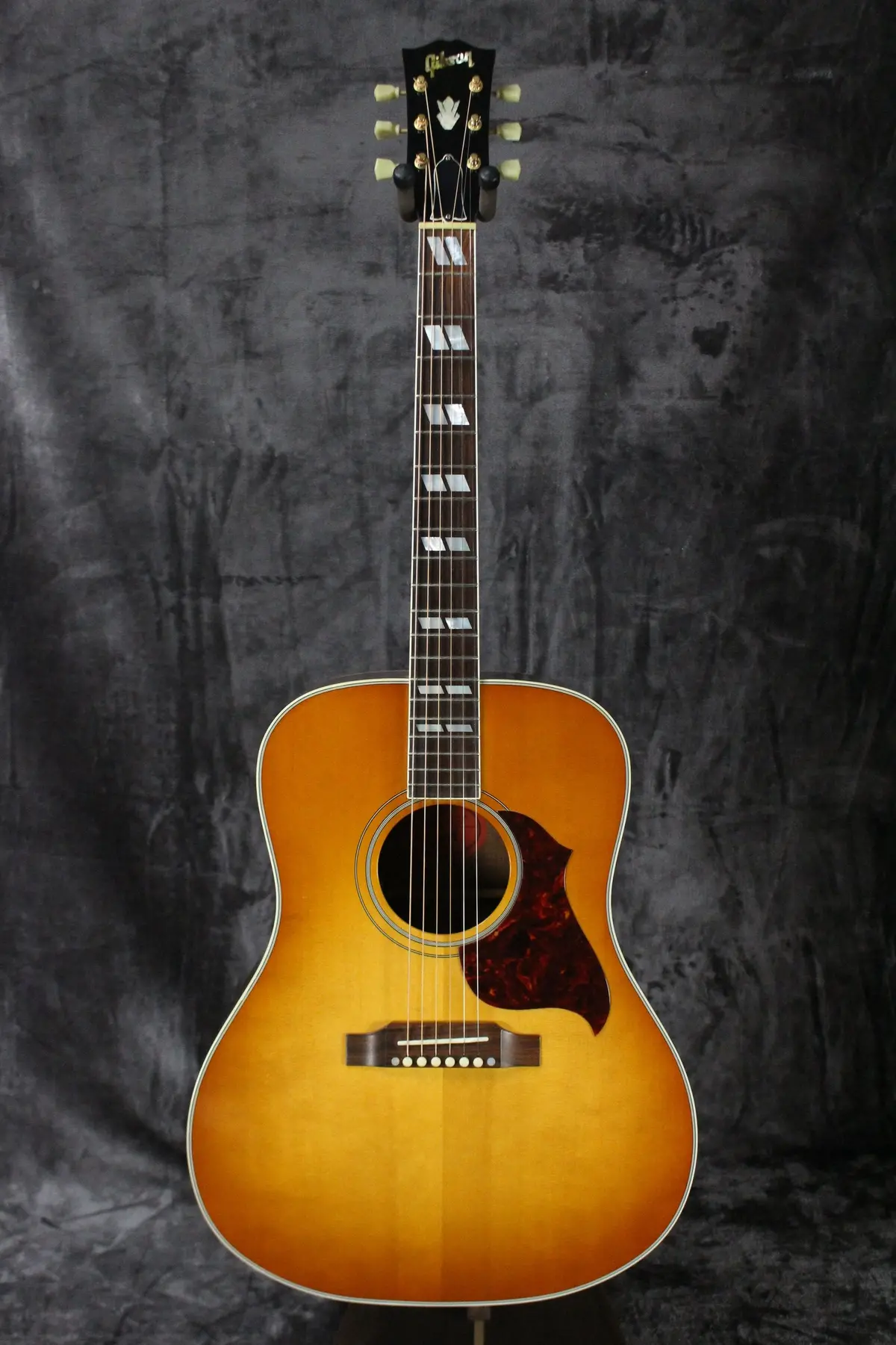 2007 Gibson Hummingbird Artist 1