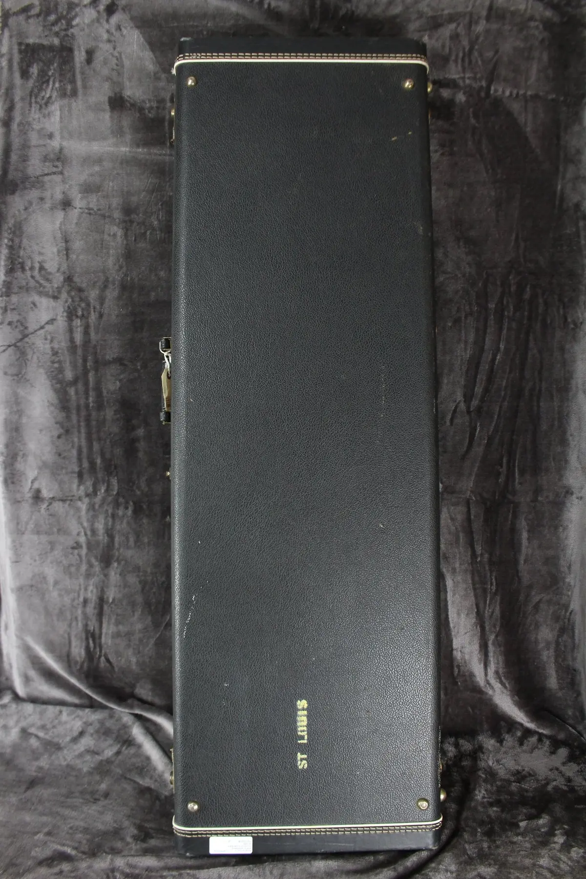 Vintage Guild Pilot Bass Case 1