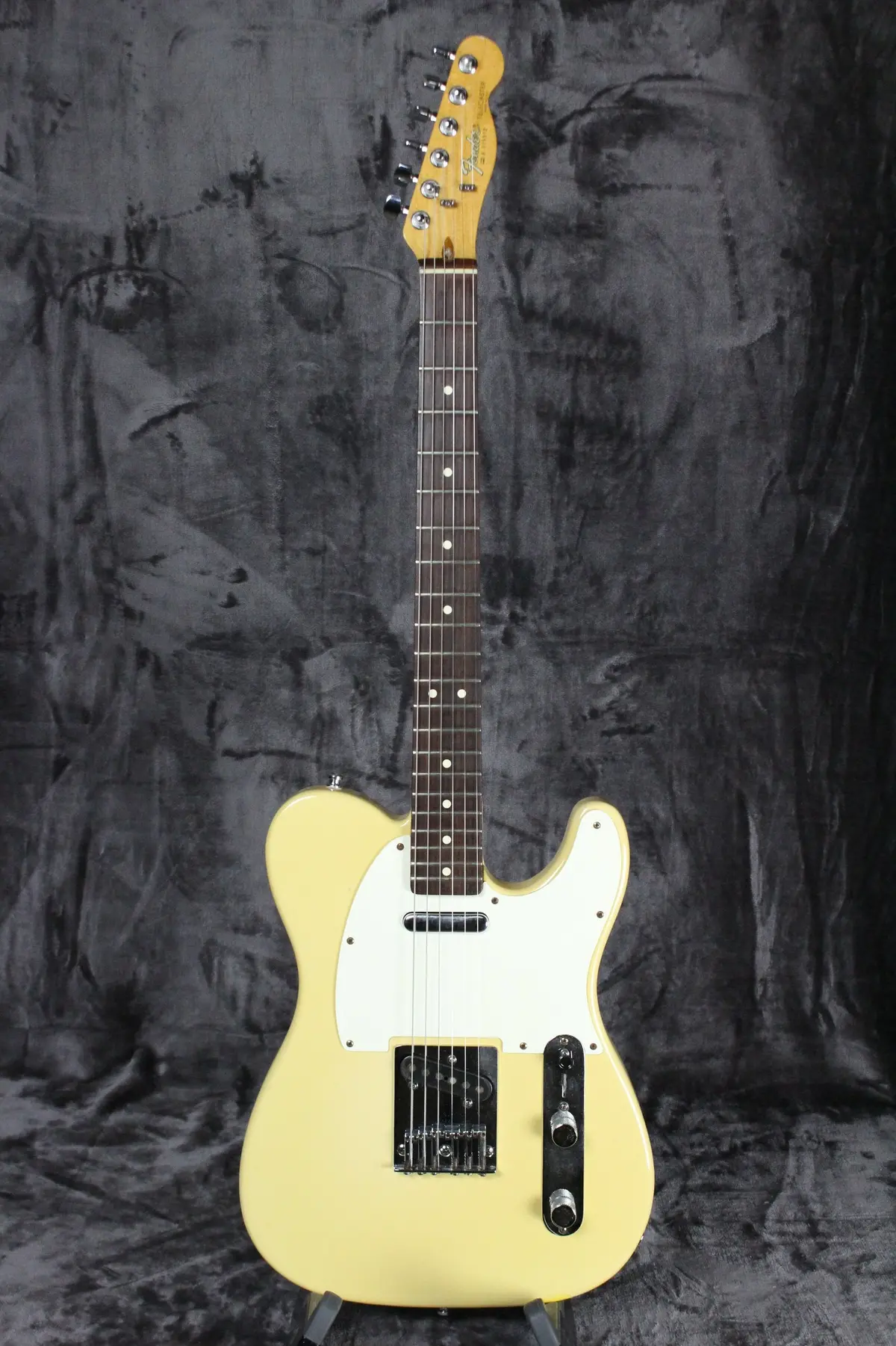 1983 Fender Standard Telecaster 1