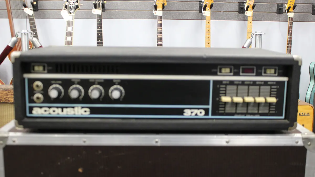 Acoustic 370 Bass Head 1