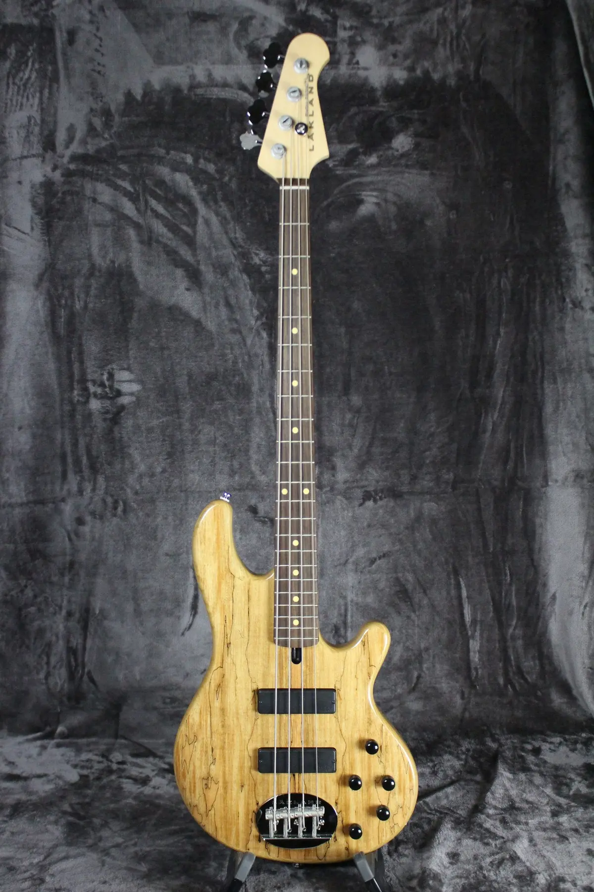 Lakland Skyline  44-01 1
