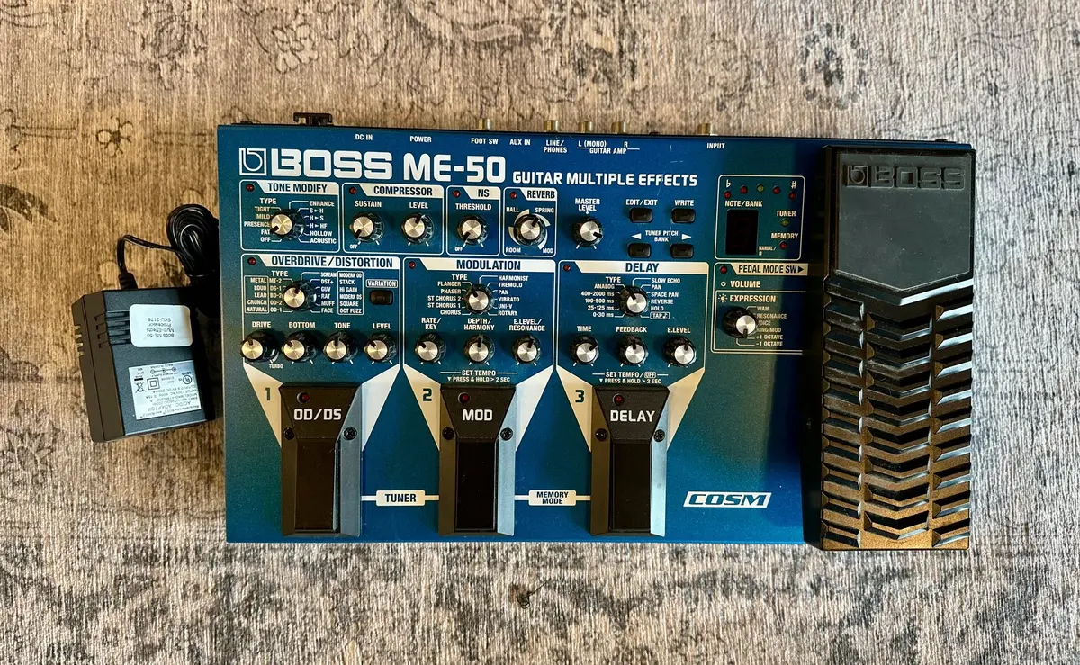 Boss Me-50 Multi-Effects Processor 1
