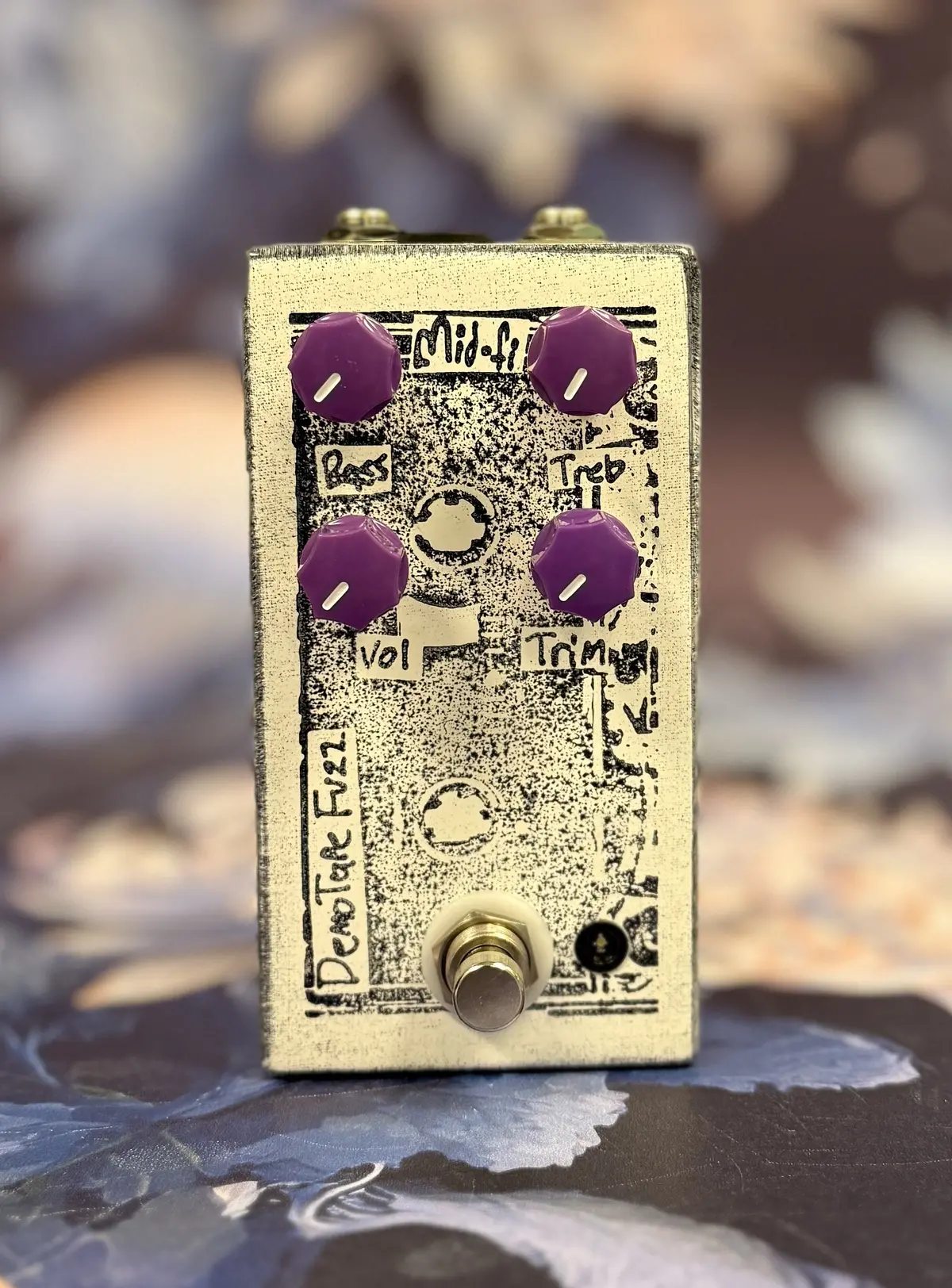 Mid-Fi Electronics Demo Tape Fuzz (White) *Free Shipping In The Us* 1