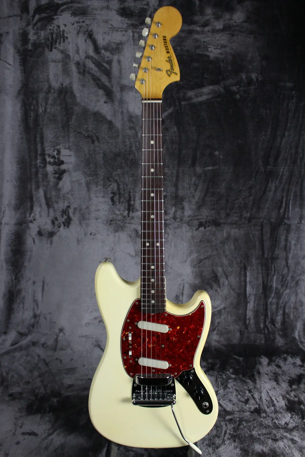 1967 Fender Mustang 1
