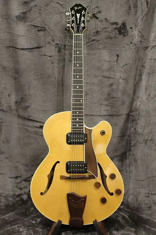1985 Fender D'aquisto Standard Natural 1