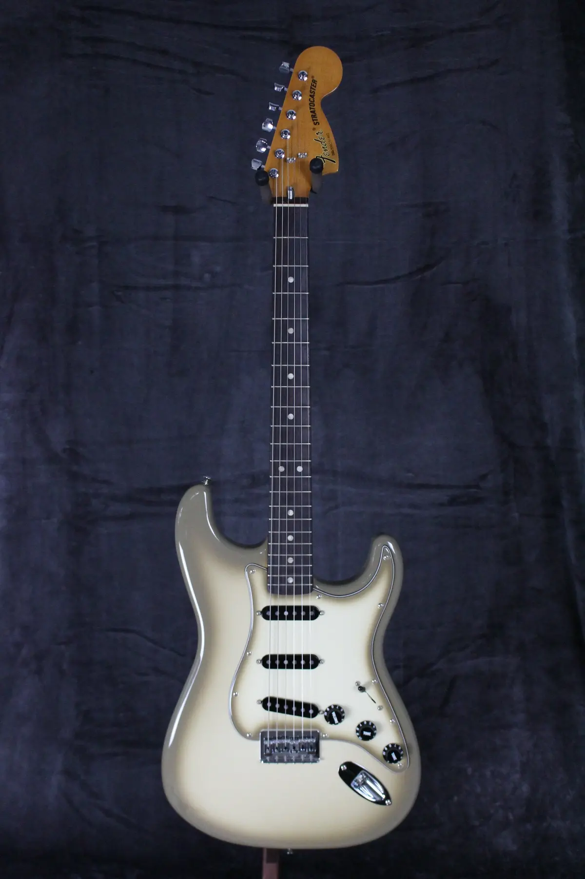 2024 Fender 70Th Anniversary Stratocaster Antigua 1