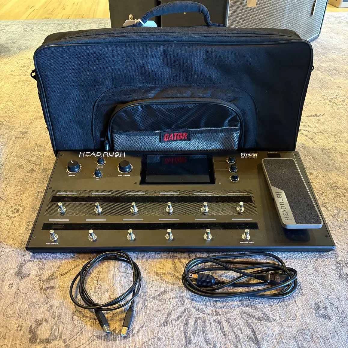 Headrush Pedal Board W/ Gator Bag 1