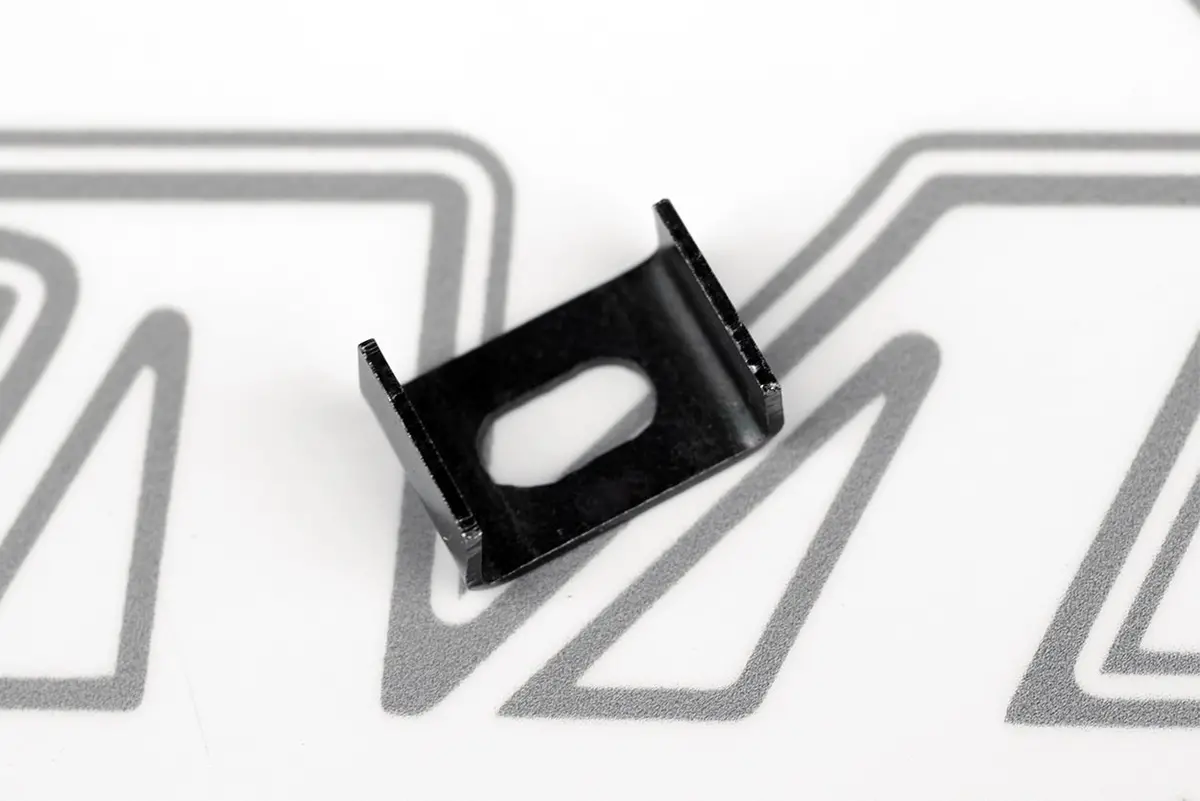 Grille Badge Retainer  Xw 1